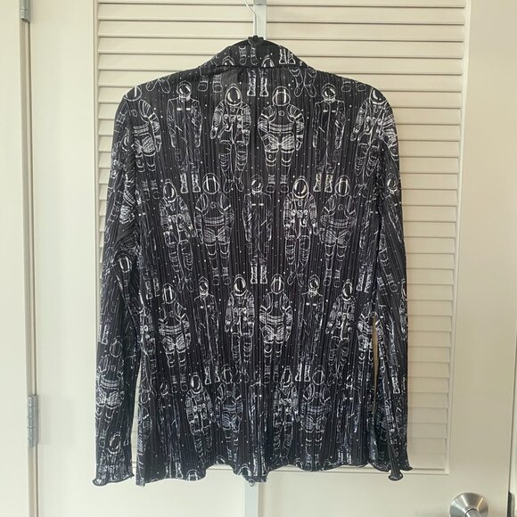 NWT Dressed in LALA Interstellar Astronauts Long Sleeve Plissé Set, Size S - Picture 3 of 15